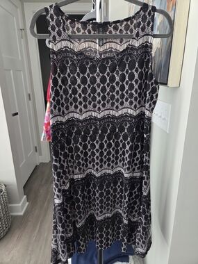Sleeveless Black Lace-Patterned Women's Dress